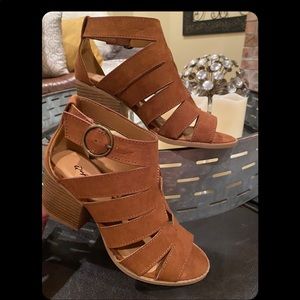 Qupid Chestnut Suede Wedges